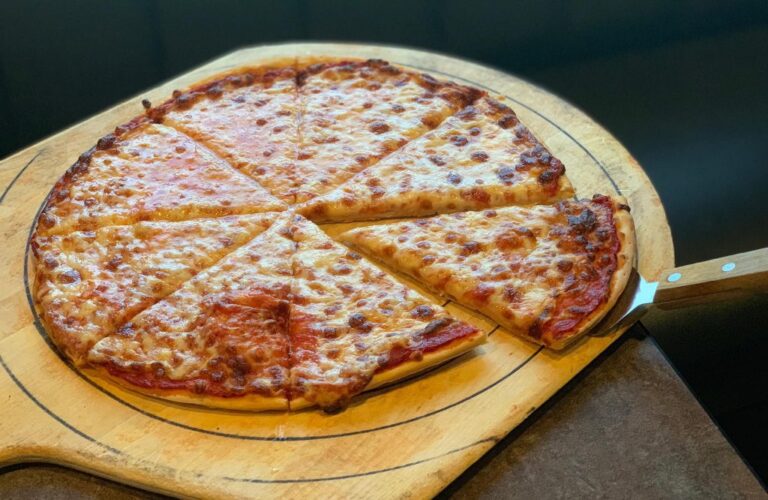 8 Popular Pizza of USA