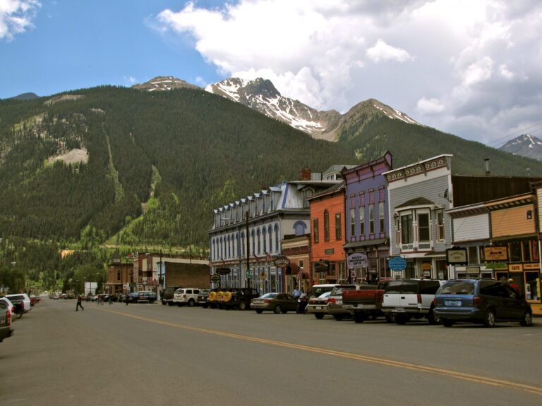 These Mountain Towns Are as Affordable as They Are Beautiful